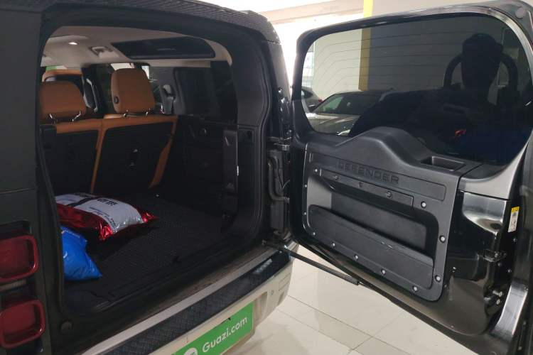 Used Land Rover Defender 2024 110 3.0T P400 Dark Edition