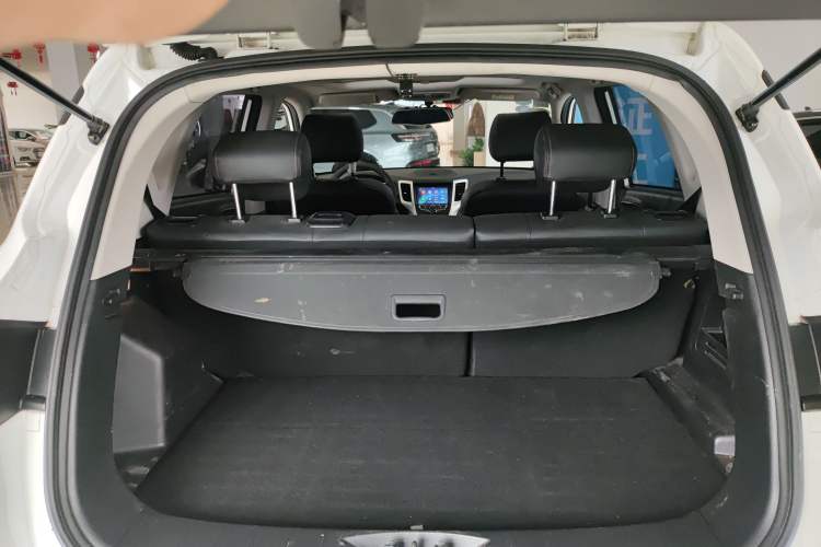 Used CHANGAN CS35 2016 1.6L Automatic Luxury Model China V Standard