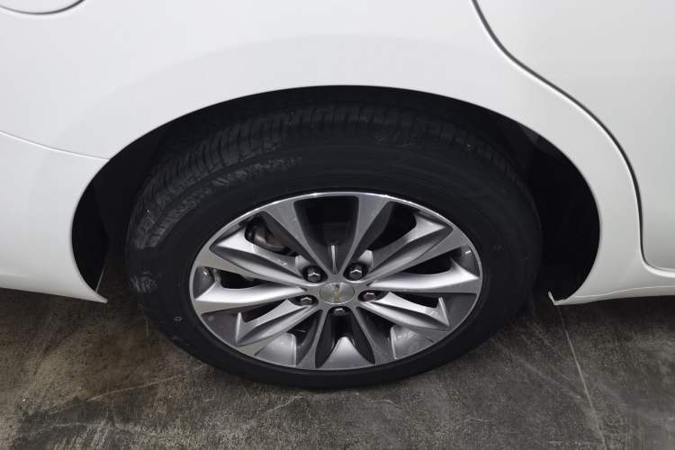 Used Chevrolet Monza 2020 320 Automatic Enjoyment Edition Right Rear Wheel Hub