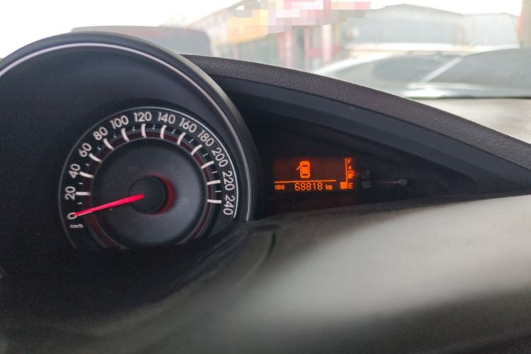 Used Toyota Verso 2015 180E CVT Crossover Edition
