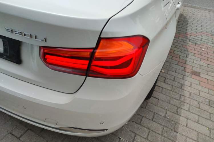 Used BMW 3 Series 2018 320Li Fashion Model Exterior 3