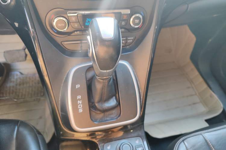 Used Ford Kuga 2013 2.0L GTDi Four-Wheel-Drive Sport Model