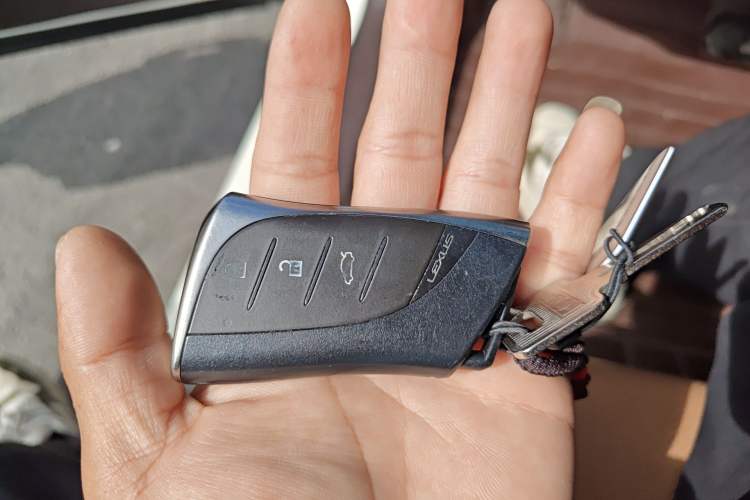 Used Lexus ES 2018 200 Luxury Edition China V Standard Vehicle Key