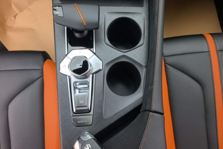 Used CHANGAN UNI-V 2024 1.5T Prestige Sport Edition
