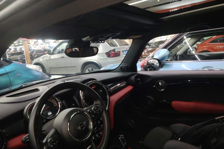 Used MINI JCW 2018 2.0T JOHN COOPER WORKS ALL-IN
