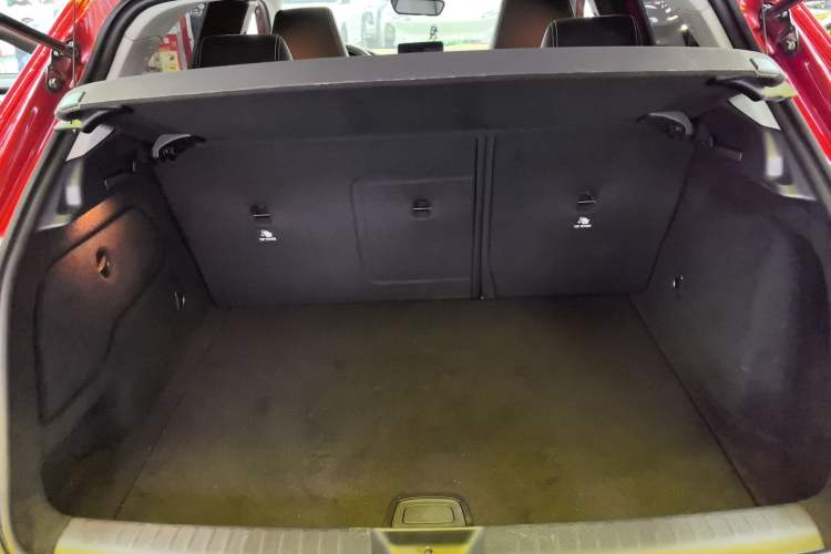 Used Mercedes-Benz GLA 2019 GLA 200 Fashion Model Trunk