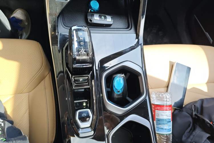 Used Geely Auto FX11 2023 2.0TD DCT Prestige Edition Gear Lever