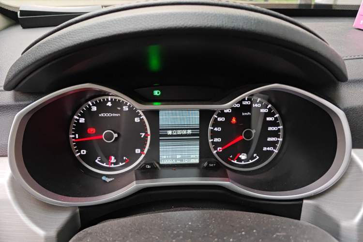 Used Geely Auto Emgrand X7 Sport 2018 1.8TD Automatic Two-Wheel Drive Zhiya Model Instrument Cluster