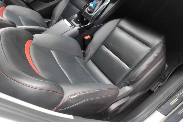 Used MG 5 2021 Revised Version 180 DVVT CVT Youth Luxury Edition Right Front Seat