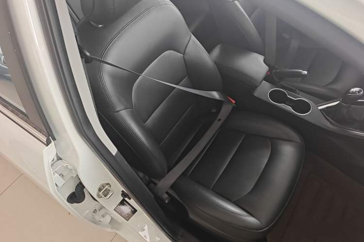 Used Geely Auto Vision 2020 Revised 1.5L Manual Asian Games Edition