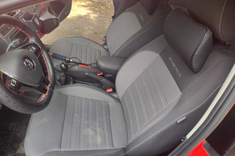 Used Volkswagen Polo 2014 1.6L Cross Polo Manual Left Front Seat