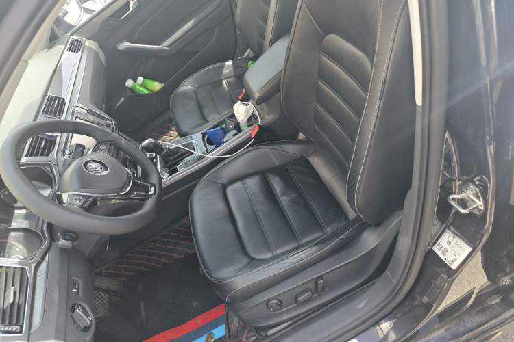 Used Volkswagen Passat 2017 330TSI DSG Luxury Edition Left Front Seat