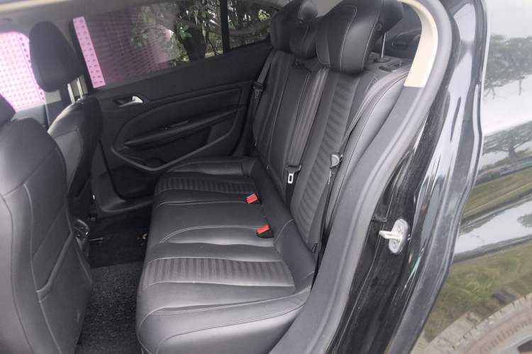 Used Peugeot 408 2014 1.6T Automatic Supreme Edition
