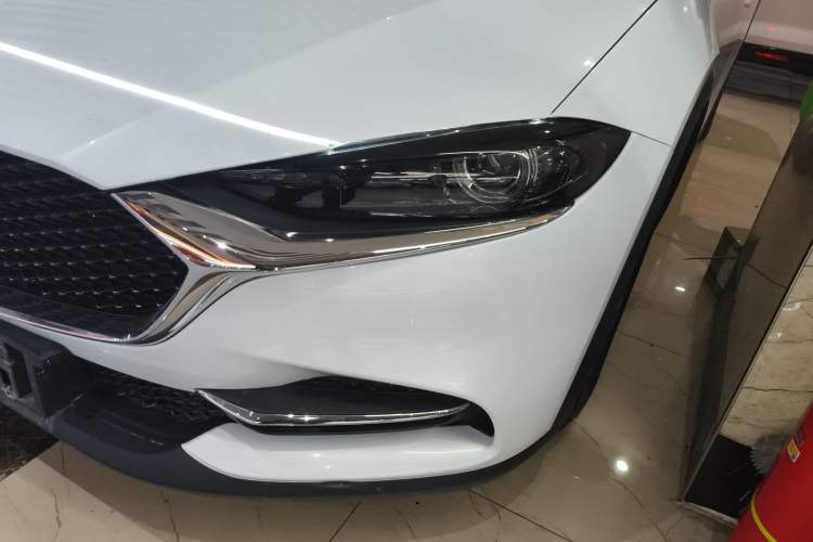 Used Mazda CX-4 2021 2.0L Automatic Two-Wheel Drive Blue Sky Dynamic Edition Left Front Headlight