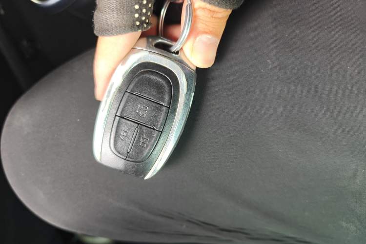 Used SAIC MAXUS G20 2019 First Edition 2.0T Automatic Luxury Version China V Standard