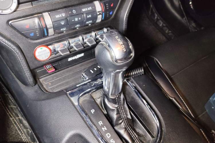 Used Ford Mustang  Gear Lever