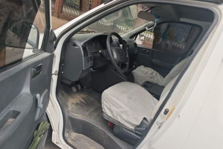 Used Jinbei Express 2017 2.0L Standard Version V19