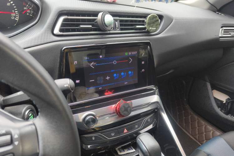 Used Peugeot 308 2019 1.6L Automatic Luxury Version China V Standard Audio And AC Panel