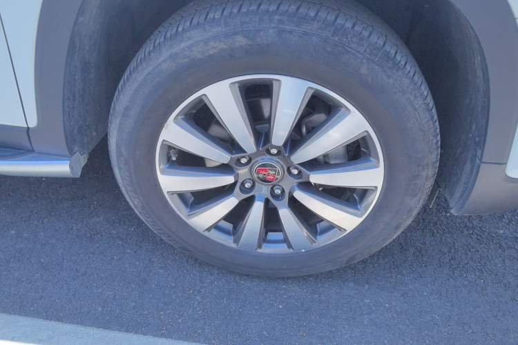 Used Roewe RX8 2018 30T Smart Connectivity Two-Wheel Drive Supreme Edition
