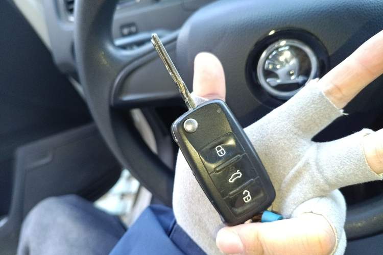 Used Skoda Rapid Spaceback 2016 Revised Version 1.6L Automatic Front-Drive Edition
