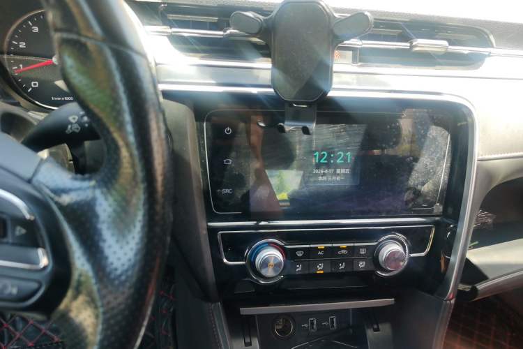 Used MG 6 2017 20T Manual Elite Smart Connect Version China V Standard
