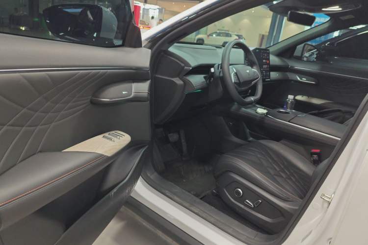 Used Deepal S07 2023 200Max Range-Extended Version Driver Seat