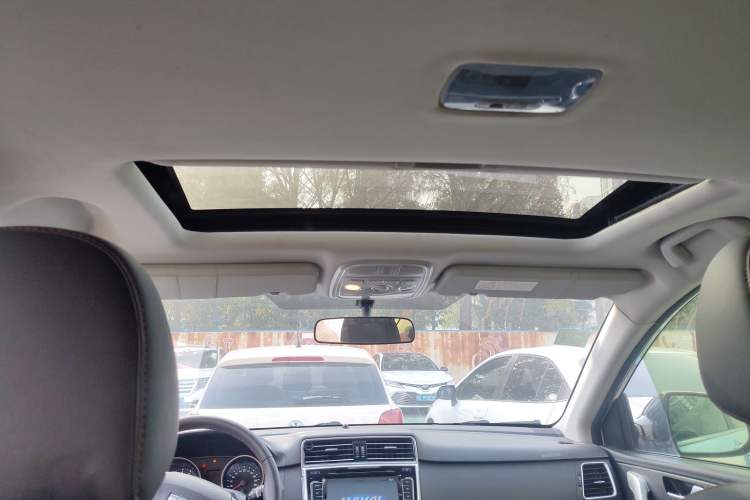 Used Haval H6 2015 Sport Edition 1.5T Automatic Two-Wheel Drive Luxury Model