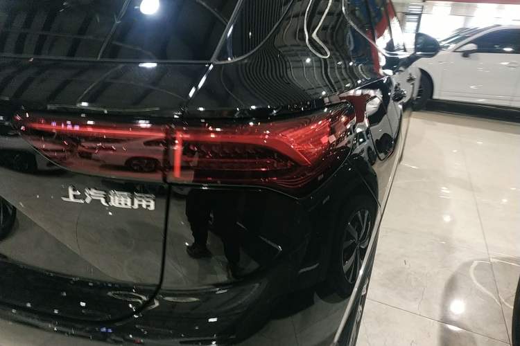 Used Buick Envision 2025 25T Entry-Grade Platinum Edition