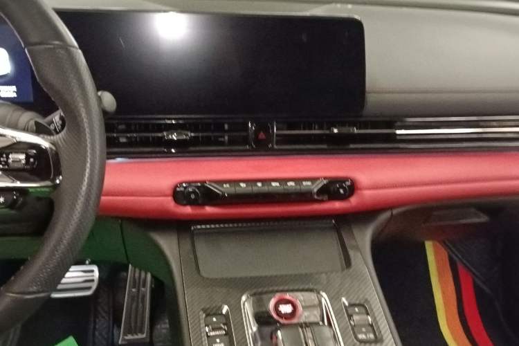 Used GAC Trumpchi EMPOW 2021 270T DCT J15 Version Audio And AC Panel