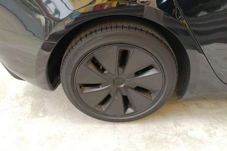 Used Tesla Model 3 2023 Rear-Wheel-Drive Version
