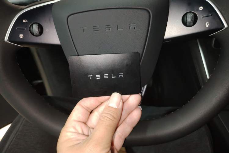 Used Tesla Model Y 2025 Rear-Wheel-Drive Version Vehicle Key