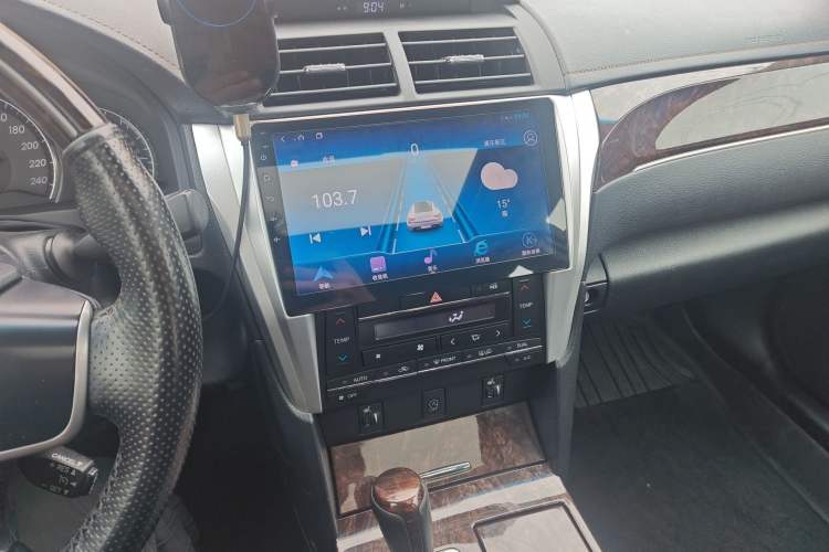 Used Toyota Camry 2016 2.0G 10th Anniversary Leading Edition
