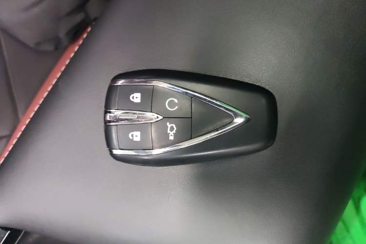 Used CHANGAN Eado 2023 Changan Edition PLUS Blue Whale NE 1.4T GDI DCT Prestige Version Interior 1