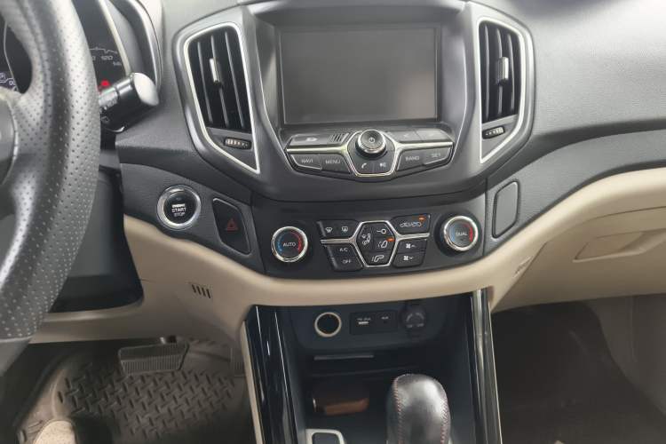 Used Chery Tiggo 5 2014 2.0L CVT Family Deluxe Edition