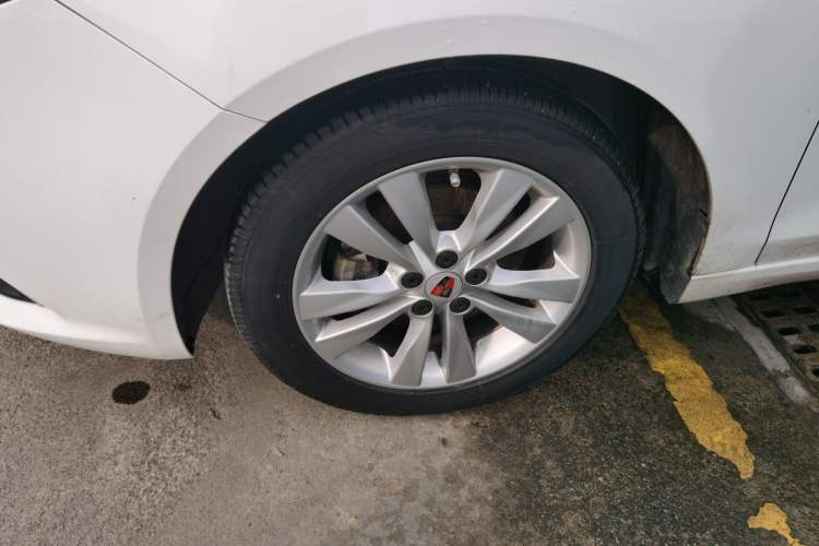 Used Roewe 360 2015 1.5L Automatic Luxury Edition