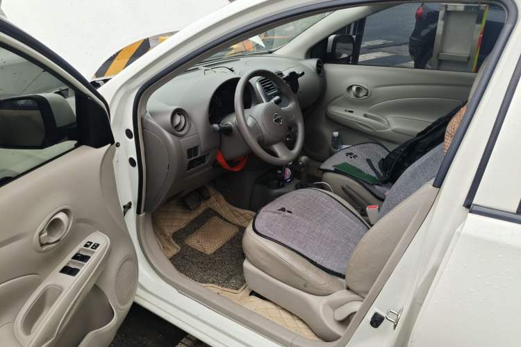 Used Nissan Sunny 2011 1.5XE CVT Comfort Edition Driver Seat