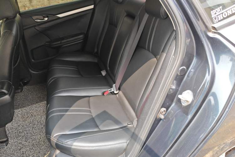 Used Honda Civic 2016 220TURBO CVT Luxury Edition
