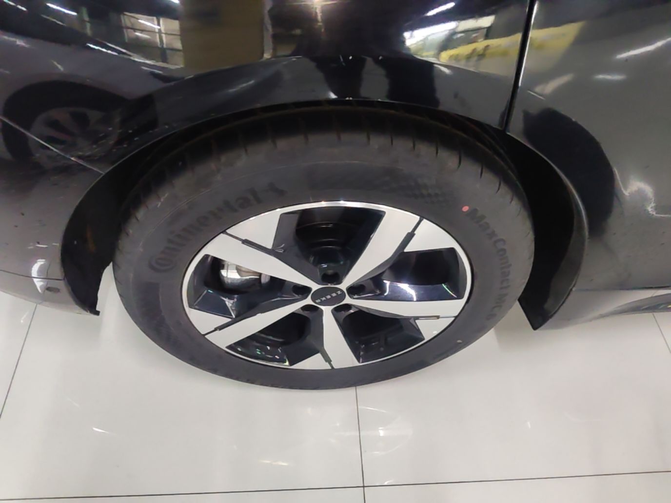Zeekr 001 2023 WE Edition 86 kWh — снимка 11