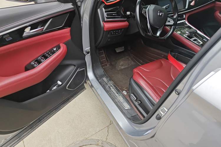 Used CHANGAN CS85 COUPE 2019 1.5T DCT Luxury Version China VI Standard
