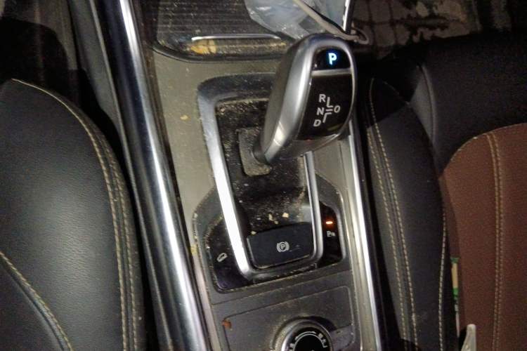 Used BYD Song New Energy 2017 Song EV300 Prestige Model Gear Lever