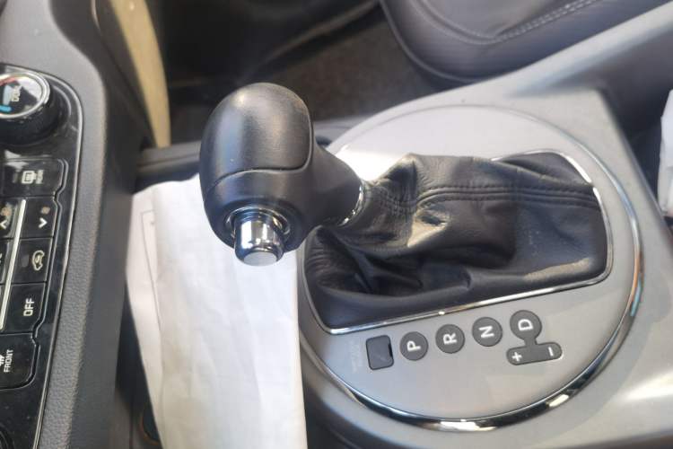 Used Kia Sportage R 2016 2.0L Automatic Two-Wheel Drive GLS Trim
