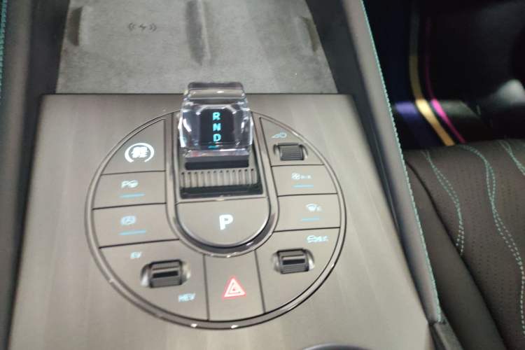 Used BYD Seal 06 New Energy 2025 DM-i Intelligent Drive 120KM Flagship Model
