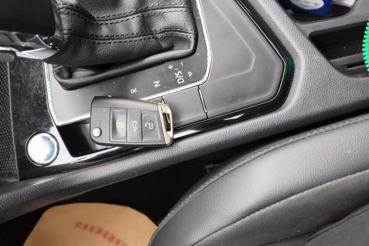 Used Volkswagen Tiguan L 2021 330TSI Automatic Two-Wheel Drive R-Line Enhanced Edition
