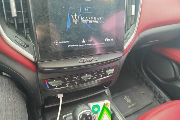 Used Maserati Ghibli 2018 Revised Version 3.0T Standard Edition Audio And AC Panel