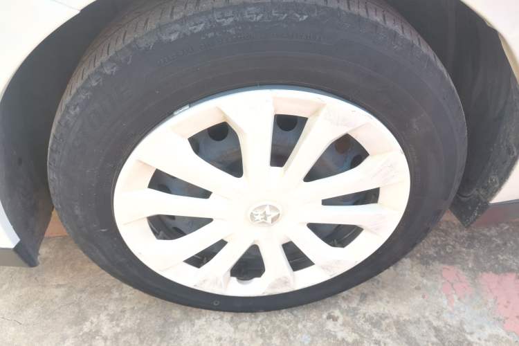 Used Venucia D60 2021 1.6L Entry Manual Comfort Edition
