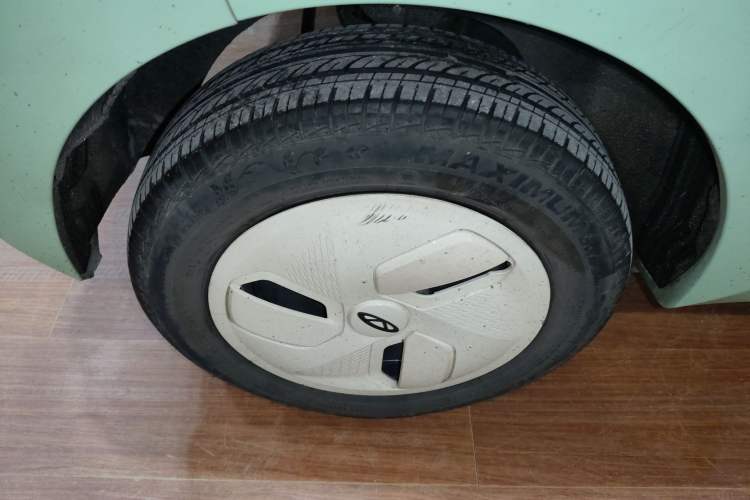 Used Chery New Energy QQ Ice Cream 2022 170km Sundae Phosphate Lithium-Ion