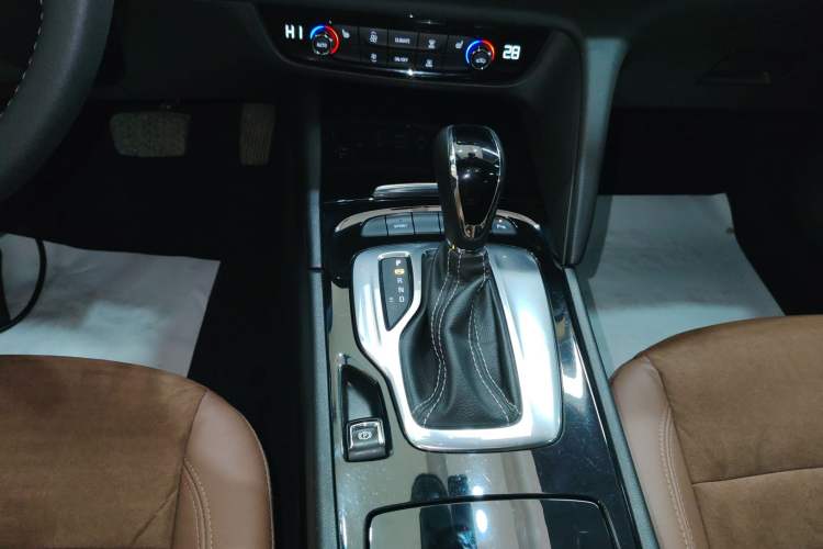 Used Buick Regal 2019 20T Elite Version China VI Standard
