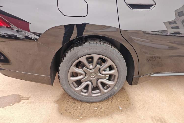 Used Wuling Xingguang 2025 70km Smart Standard Version Exterior 5