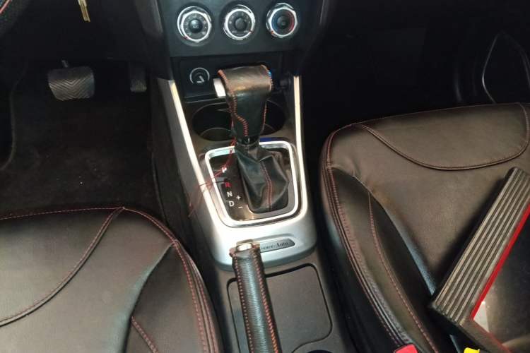 Used Brilliance V3 2015 1.5T Automatic Elite Model Gear Lever