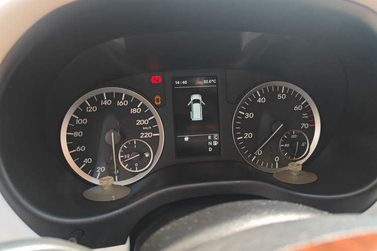 Used Mercedes-Benz Vito 2018 2.0T Business Version China V Emission Standard Instrument Cluster